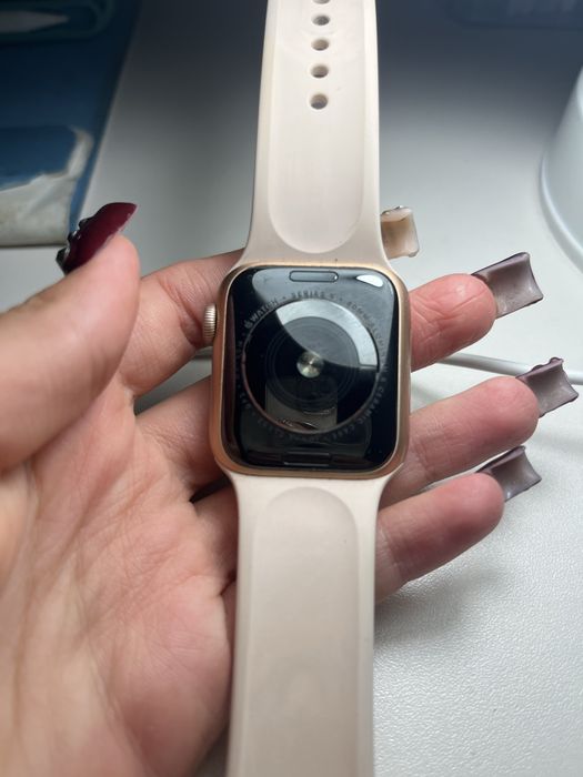 apple watch 5, 40мм