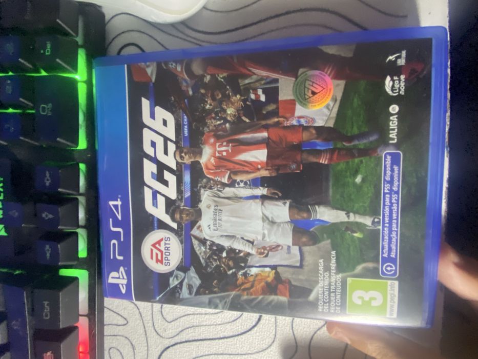 Ps4 pro+comando+fc26