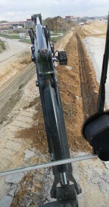 Minikoparka-roboty ziemne,przyłącza prądu wod-kan,czyszczenie działek