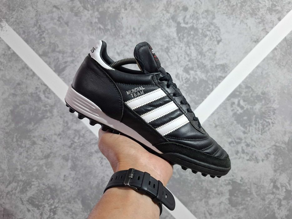 adidas mundial team - Купить футбольную экипировку - Цена на OLX.ua