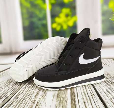 Теплі, легкі та зручні спортивні черевики-дутики