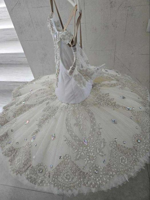 Продам балетну пачку ідеальному стані зріст 128-140