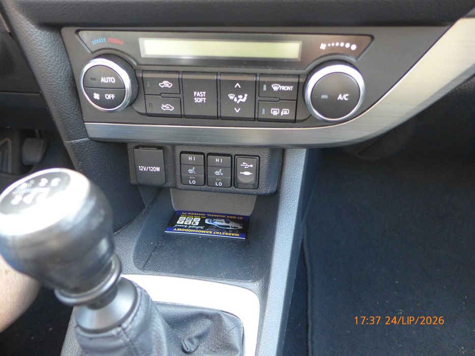 Toyota Auris 1,6 132 KM