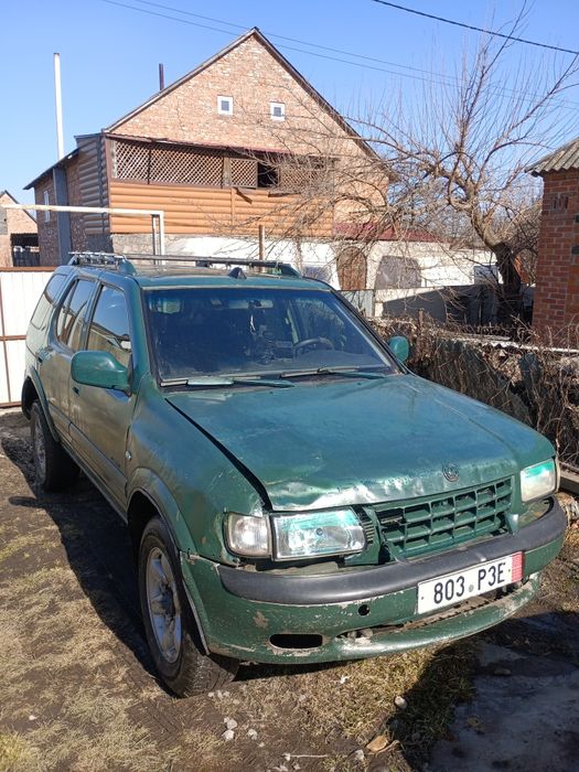 Опель Фронтера В