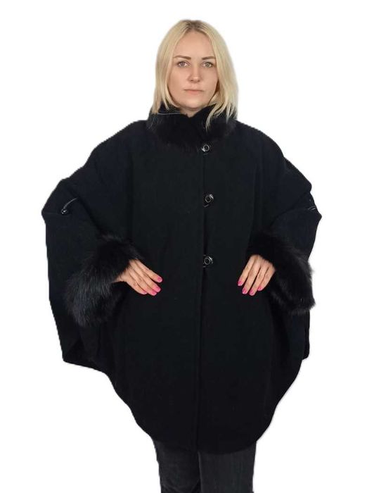 Peleryna obszyta naturalnym futrem lisa