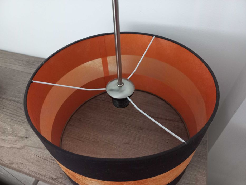 1 candeeiro de teto + 2 de mesa de cabeceira de quarto (conjunto)