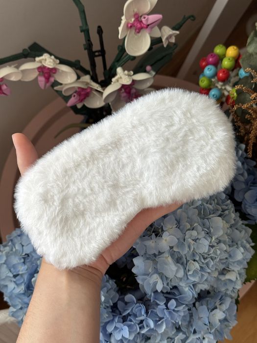 Маска для сну біла