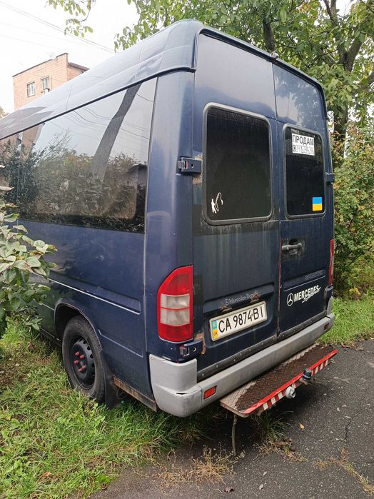 Автомобіль Mercedes Benz Sprinter