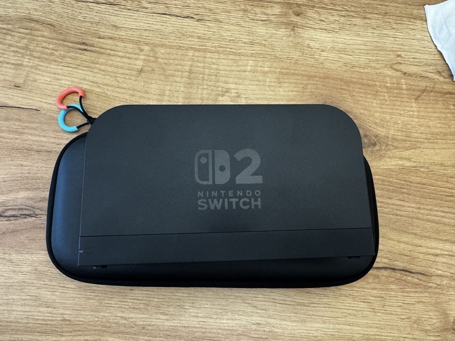 Switch 2 jak nowy