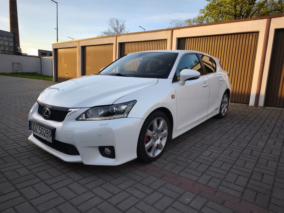 Lexus CT Bezwypadkowy, Fabrycznym lakier