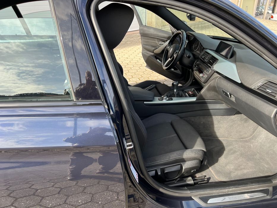 BMW 320 sport Line caixa manual 6 vel