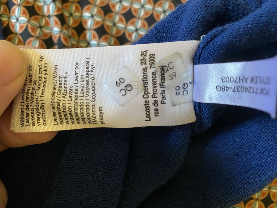 Легенький світшот від Lacoste