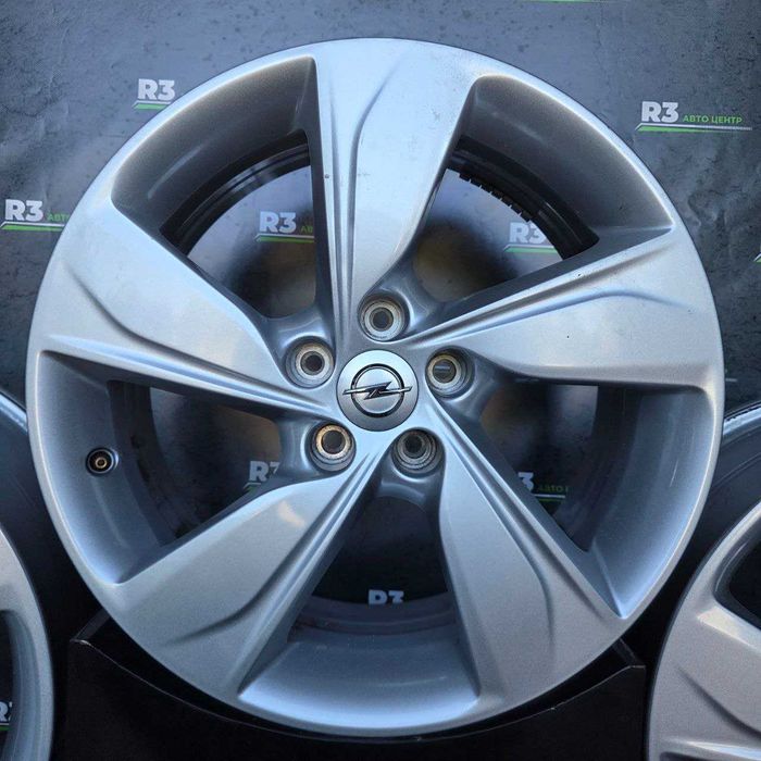 Легкосплавні диски 5x110 R18 7.5J ET49 D65.1 OPEL CR62