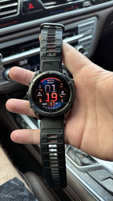 Garmin Fenix 8 AMOLED Sapphire Titanium 51 мм