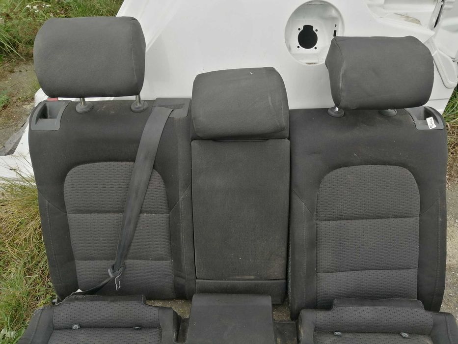 Заднє сидіння диван на Skoda Superb 2008-2015