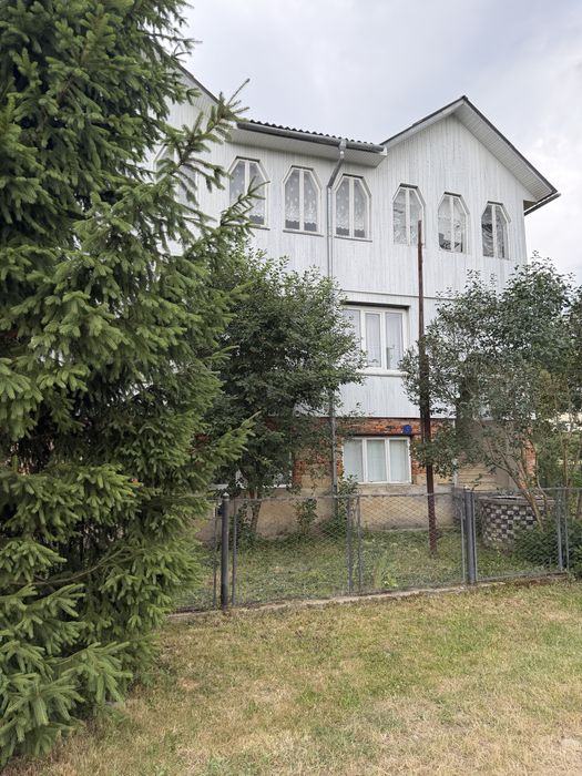 Цегляний будинок у Сваричеві, САНВУЗОЛ,2 види ОПАЛЕННЯ, ГАРАЖ, всі ЗРУЧНОСТІ