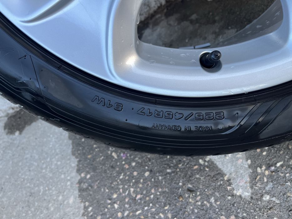 Jantes Originais Audi 17” 5x112 + Pneus Goodyear Eagle F1 / Nexen