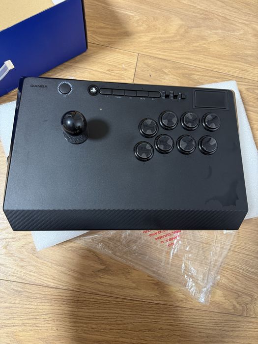 Qanba Titan Arcade Joystick PS4/PS5