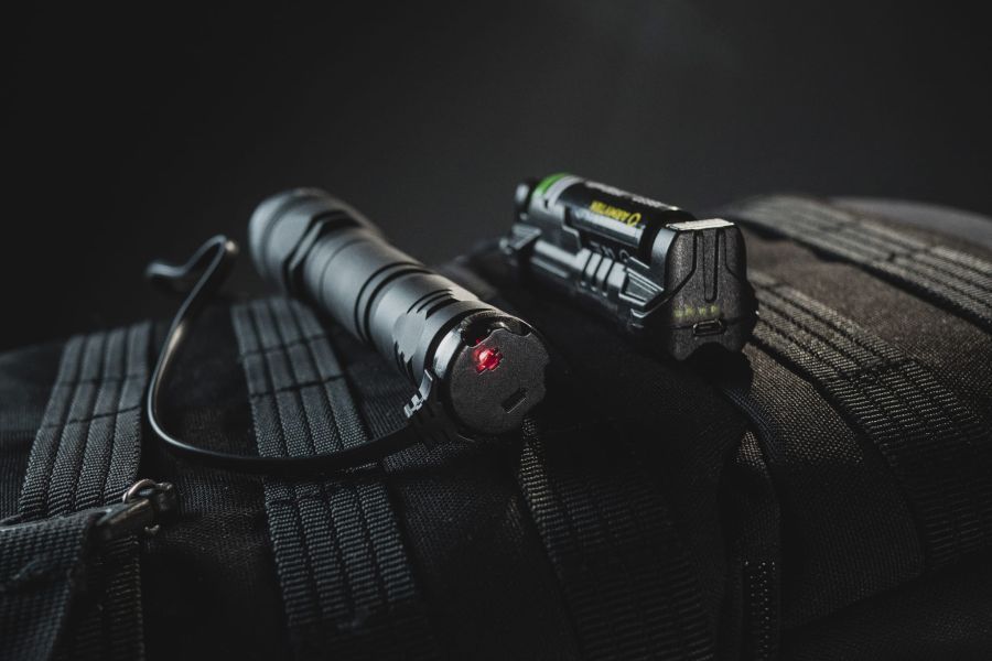 Latarka Armytek Doberman Pro Magnet USB White