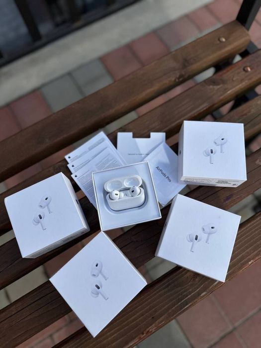 Air Pods 4 Lux.