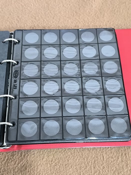 Álbum p/ coleção de moedas