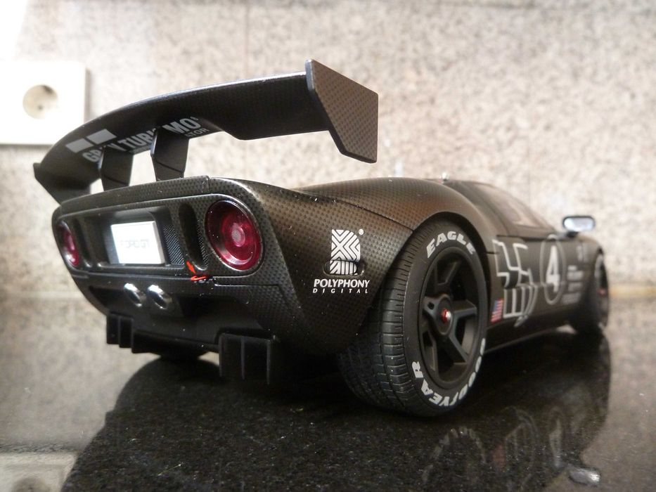 1:18 AutoArt, Ford GT LM Spec II Test Car, Minichamps Parque das
