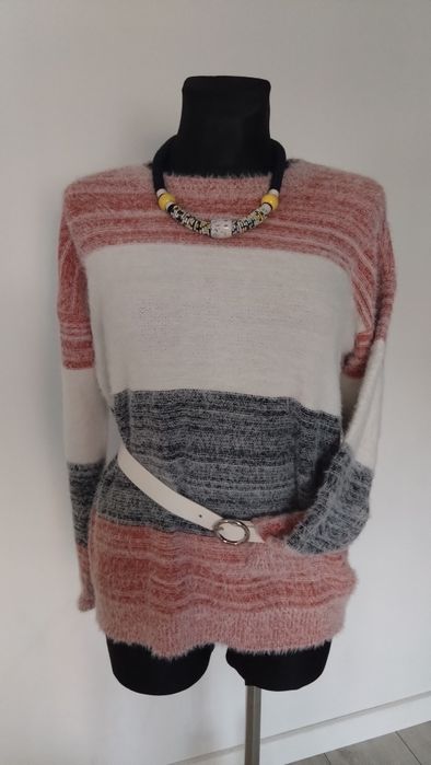 Sweter swetr puszysty pastelowy S/M