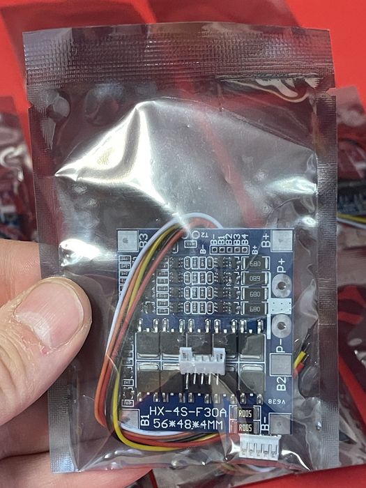 HX-4s-F30A - плата захисту BMS для сбірок 12 В (4s), витримує 30 А LiFePO4 з балансуванням