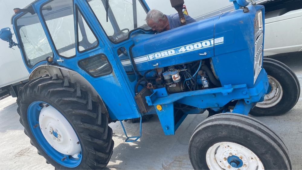 Ciągnik Traktor Ford 4000 Sprawny