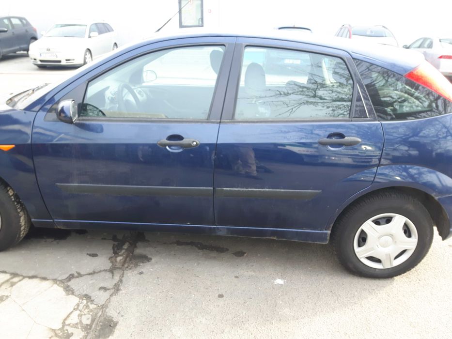 Ford Fokus 1,6 B 04 r Lampy przednie , tył ,szyby ,lusterka i inne