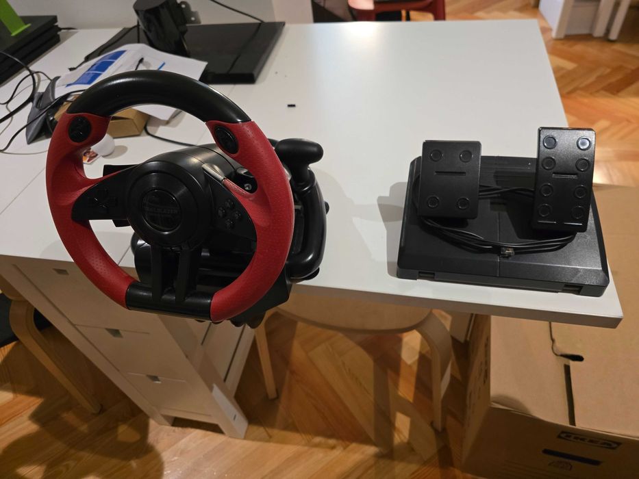 Volante Speedlink Trailblazer para PS4/PS3/PC/Xbox/Switch com pedais e suporte mesa