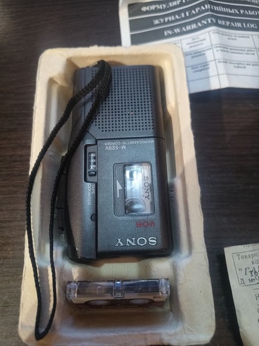 винтажный портативный кассетный диктофон Sony M-529V