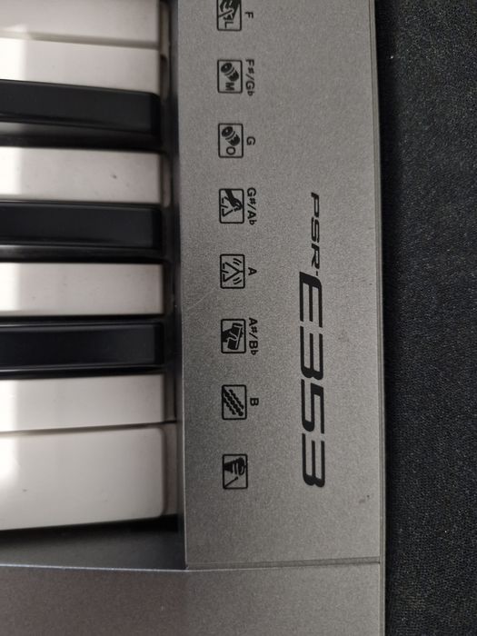 Keyboard PSR-E353