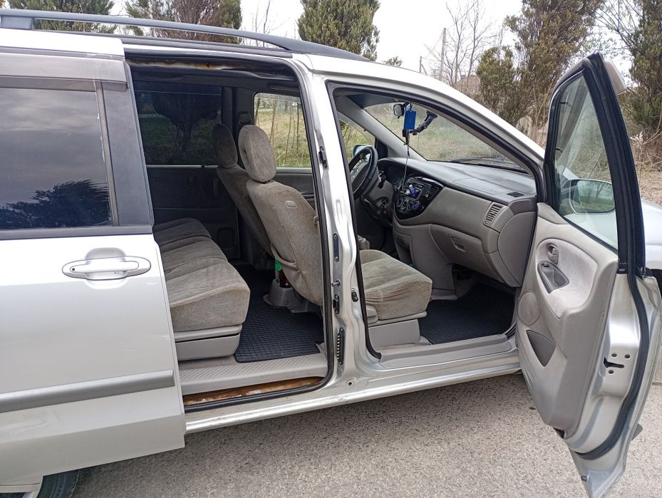 Продам мазда мпв 2.0 бензин