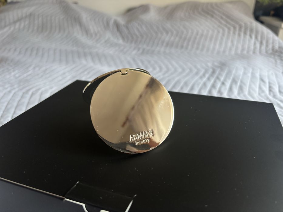 Lusterko złote metalowe Giorgio Armani