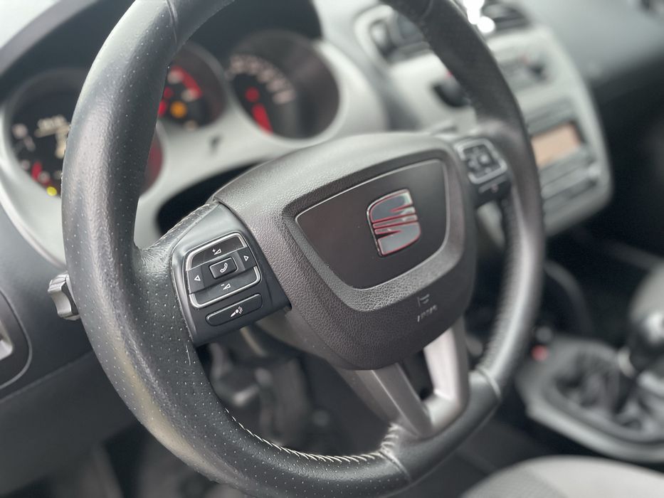 SEAT ALTEA XL 2015 продам авто