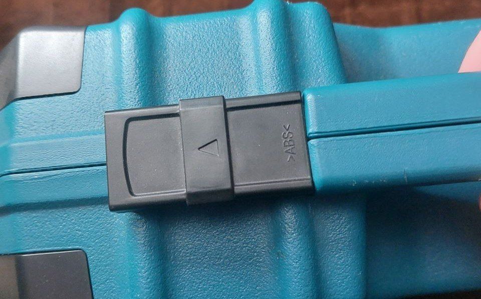 Набір інструментів Makita в кейсі