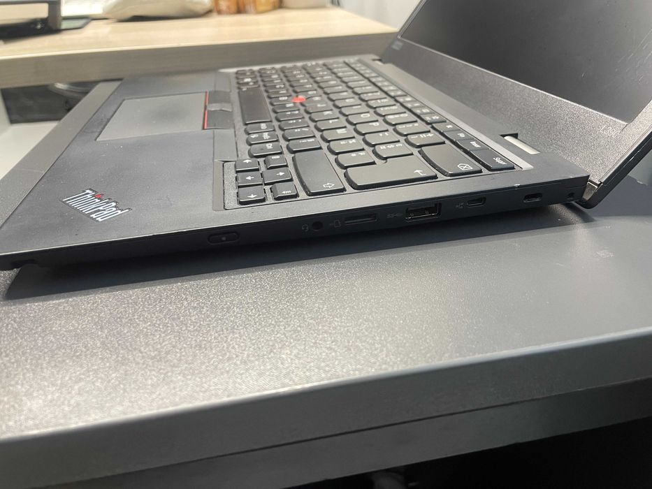 Металева кришка Lenovo ThinkPad L390 ( хороша батарея - 4-6 годин )