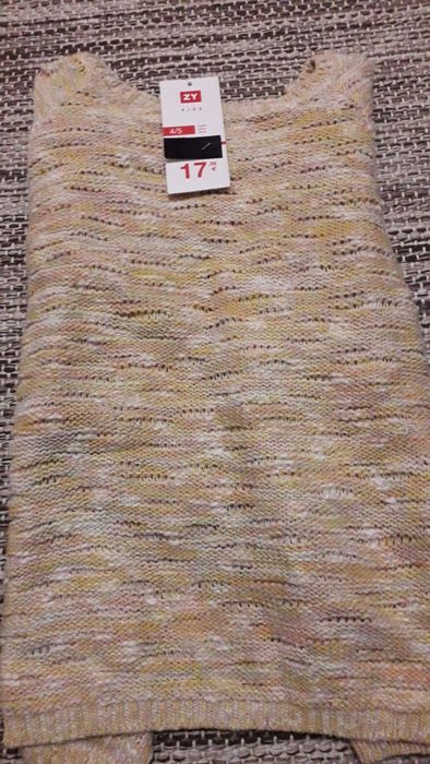 NOVA- camisola aberta atrás