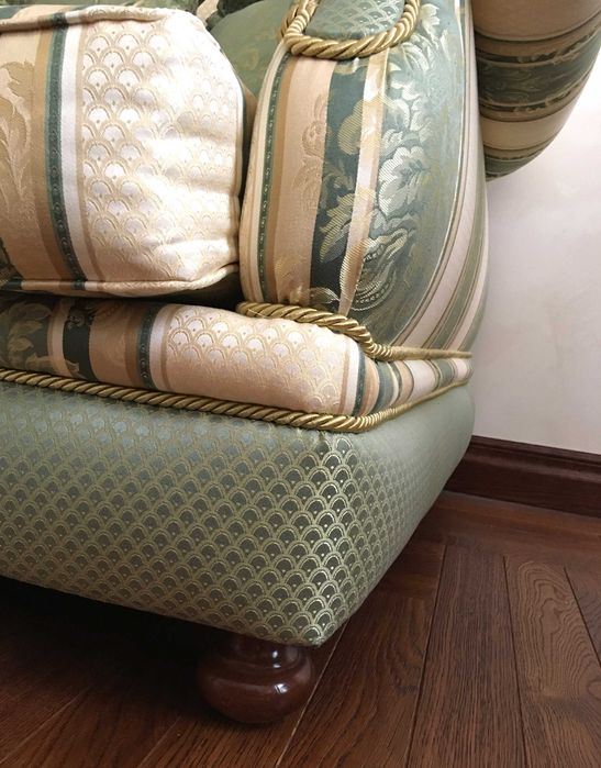 Два дивани, комплект