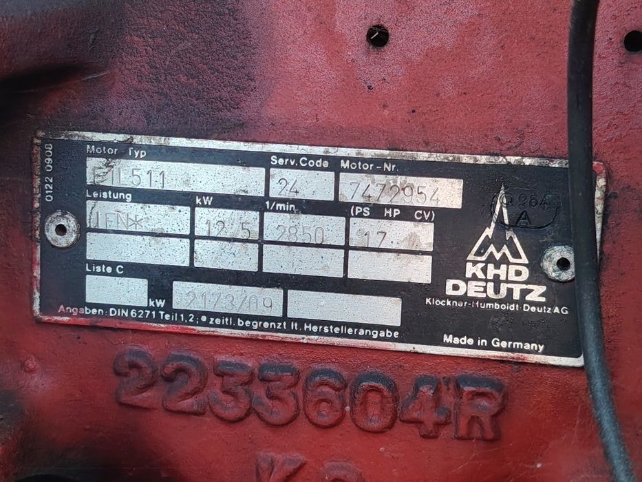 Sprężarka Śrubowa Silnik Deutz 1 Cylindrowy