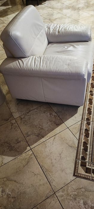 Sprzedaż fotela skórzanego