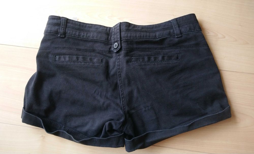 Szorty krótkie spodenki dżinsowe Bershka