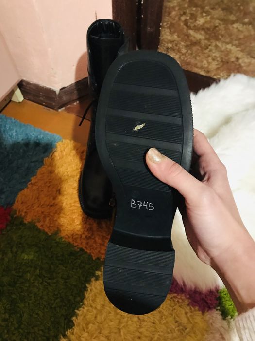 Продам кожаные сапожки