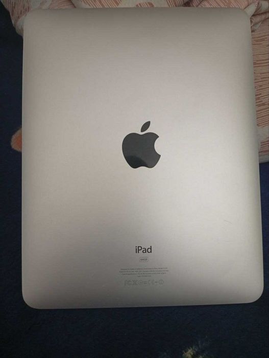 Планшет Apple iPad Wi-Fi 64GB