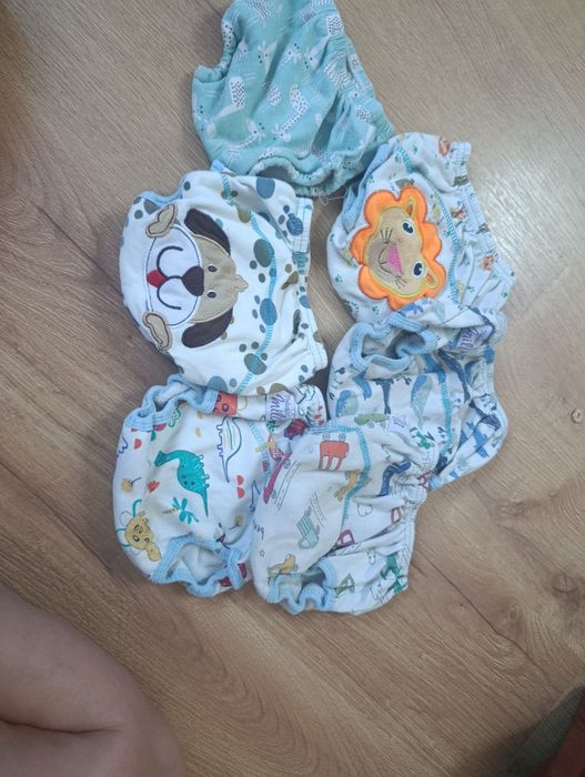 Majtki treningowe rozm. ok. 12-14 kg. 6 sztuk