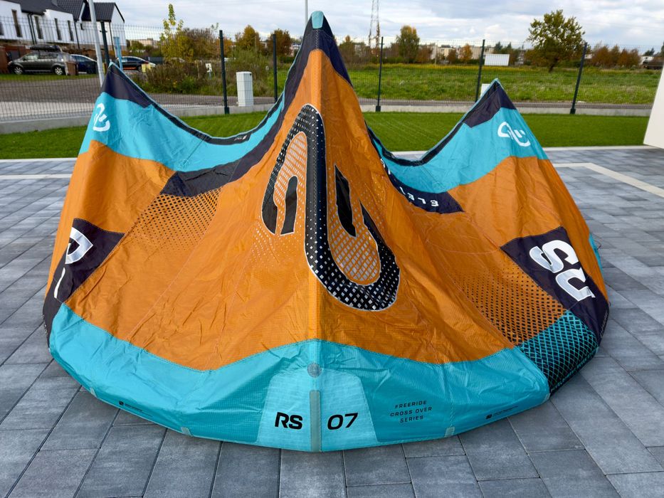 Kite Eleveight RS 7m V9 - super stan