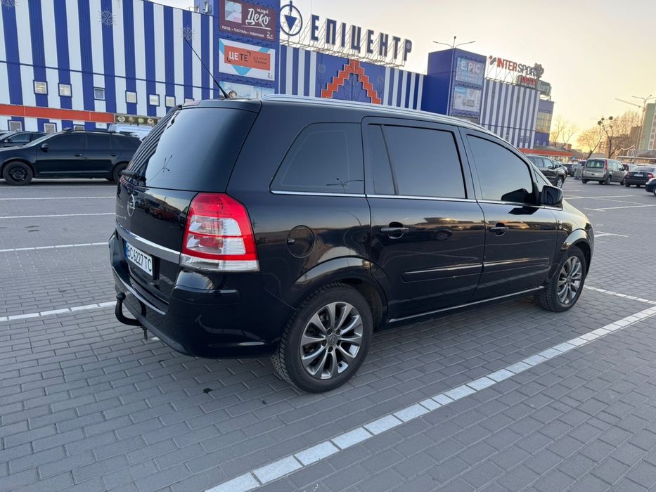 Opel Zafira, 2010 р., 1.8 бензин