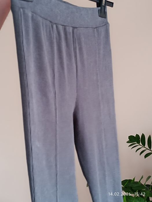 Nowe spodnie Reserved dzwony r 146 152