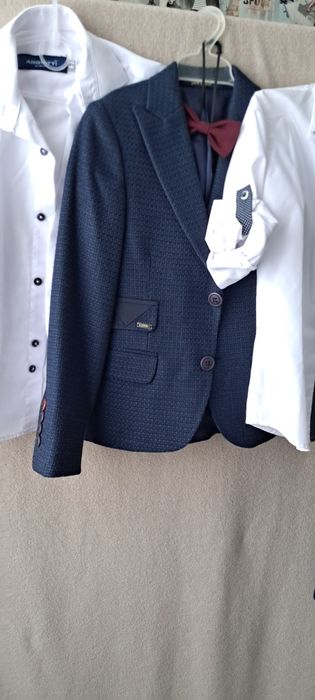 Костюм + 2 сорочки